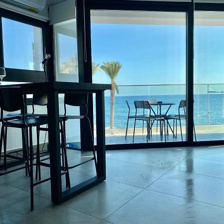 Sea La Vie #2 - Luxury Seaview Apartment Paphos Exteriör bild