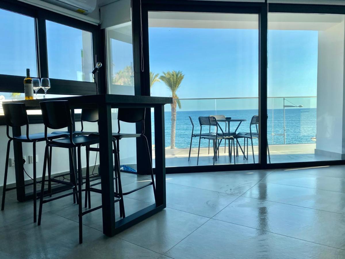 Sea La Vie #2 - Luxury Seaview Apartment Paphos Exteriör bild